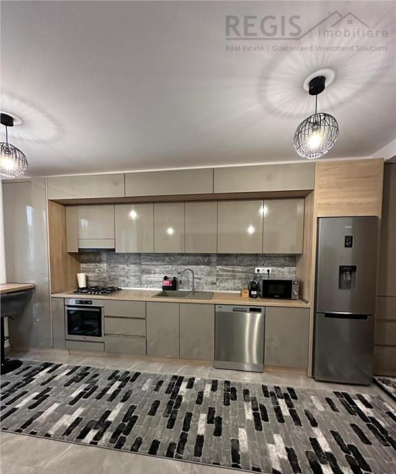 Apartament 2 camere bloc nou- luxos spatios zona cent