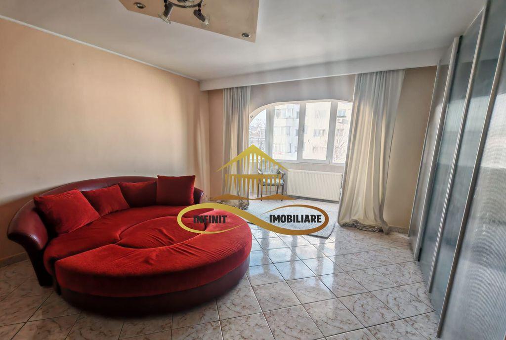 Apartament de inchiriat - 2 camere decomandate centru