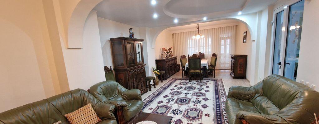 Faleza Nord garsoniera decomandata de inchiriat pe termen