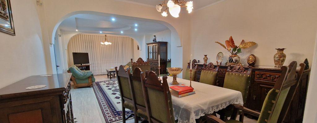 Faleza Nord garsoniera decomandata de inchiriat pe termen