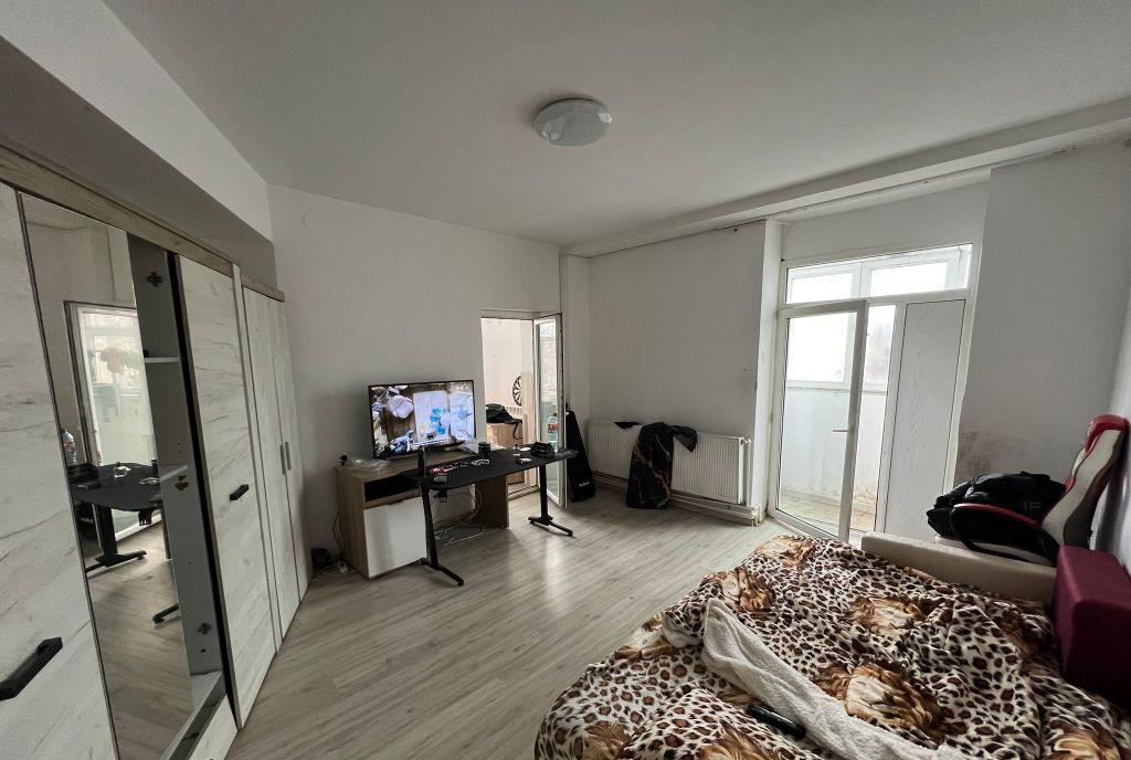 Apartament 3 camere metrou Iancului 82mp etaj 2