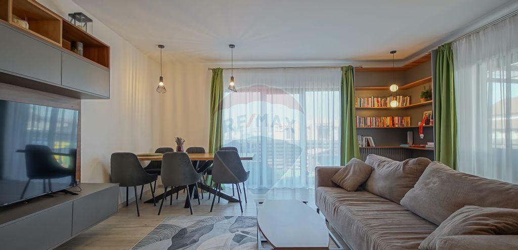 Vila moderna cu garaj panouri si pompa de caldura