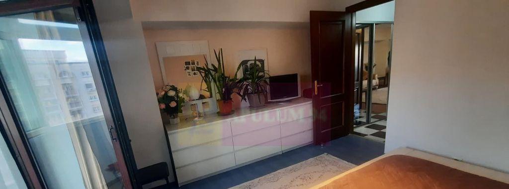 Inchiriere apartament 3 camere bd Decebal stradal