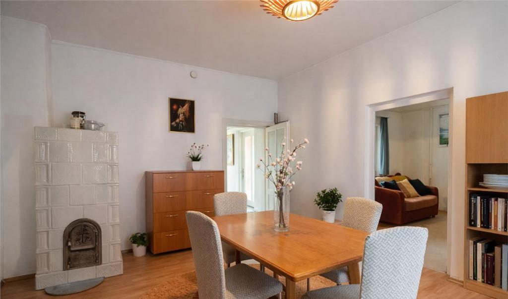 Film Casa primitoare in centrul orasului Targu Secuiesc