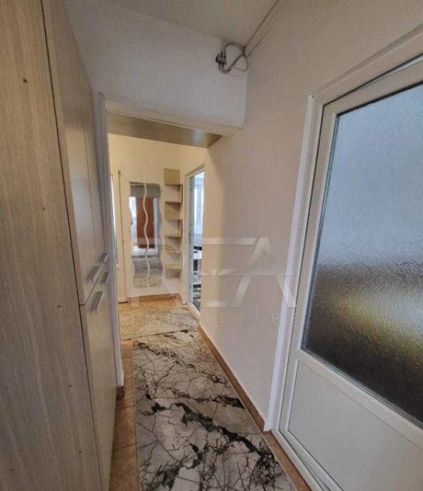 3 camere 1/4 garaj centrala anvelopat boxa Drumul Tabere