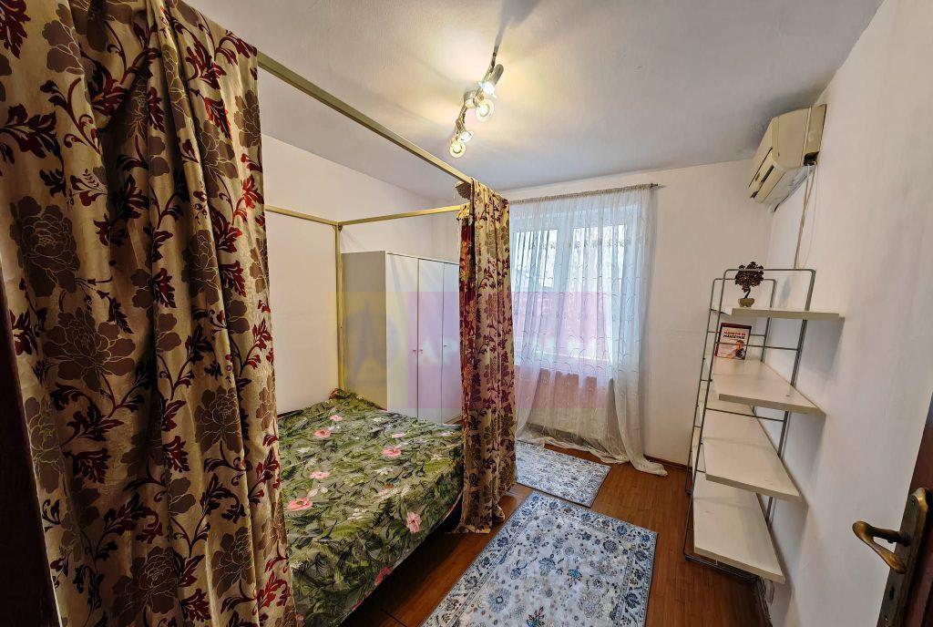 Apartament 3 camere Dristor omv Racari