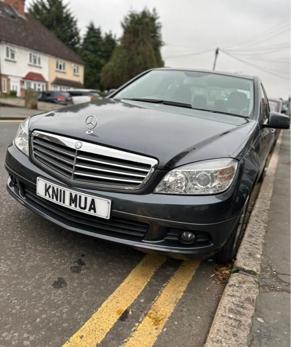 Mercedes Benz C-class 180 2011 800 eur