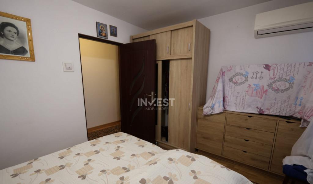 Apartament de vanzare 4 camere decomandat zona Pacurari P