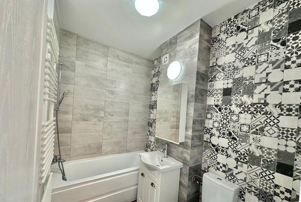 Garsoniera Bloc Mixt Titan Bd Decembrie 1918 Sector 3