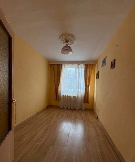 Apartament 3 camere 75 mp parter 2 bai - zona 1 Mai