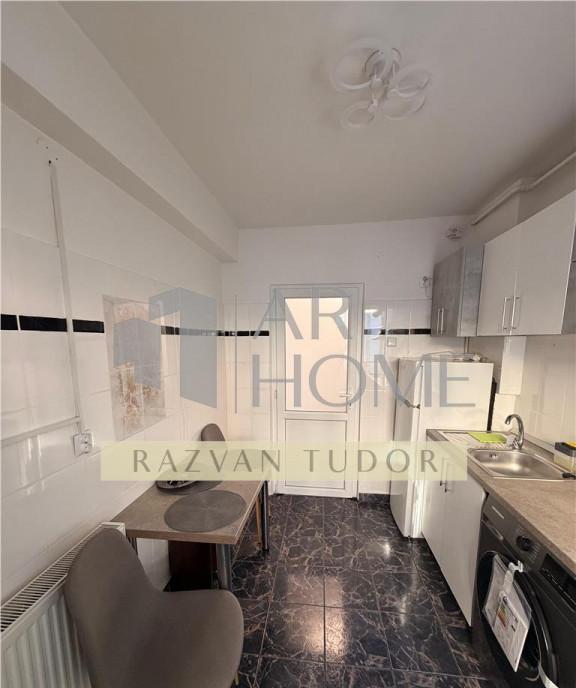 Apartament 2 camere centrala proprie Ploiesti ultracent