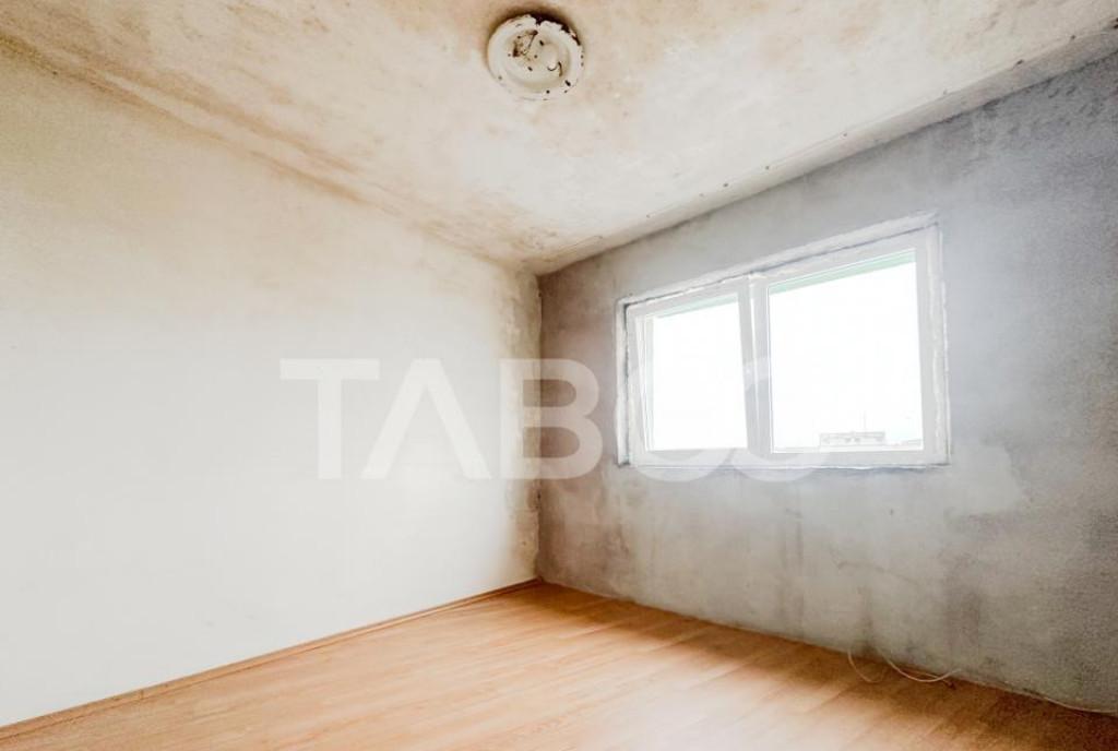 De vanzare apartament cu 2 camere decomandate in Manastur cu