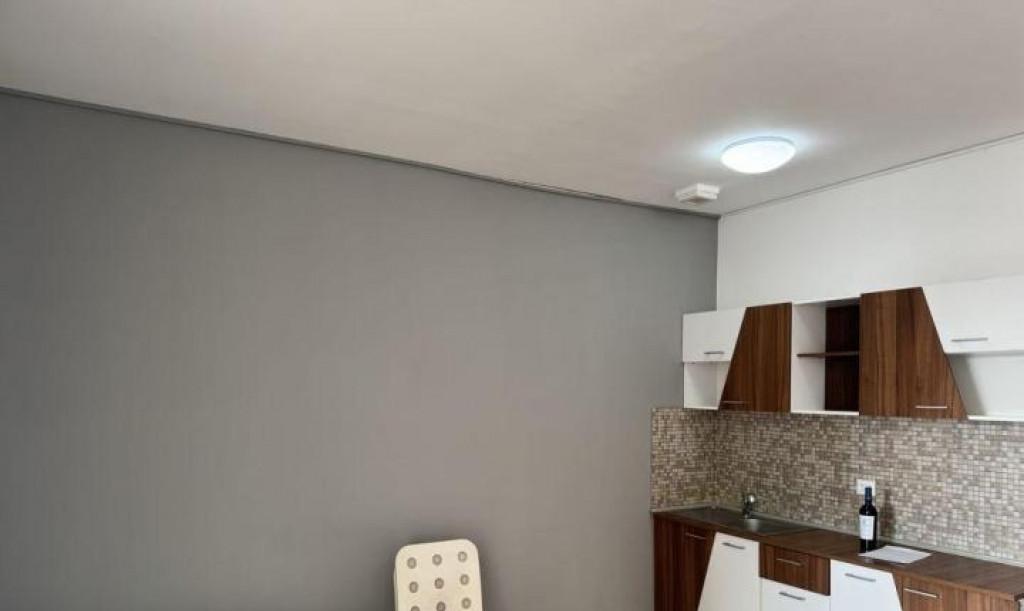 Eroii revolutiei pieptanari bloc nou