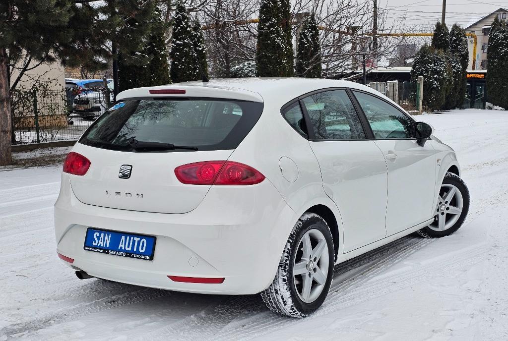 Seat Leon 2011 1 2 TSI 105 CP euro 5 / RATE fara avans 3 990 eur