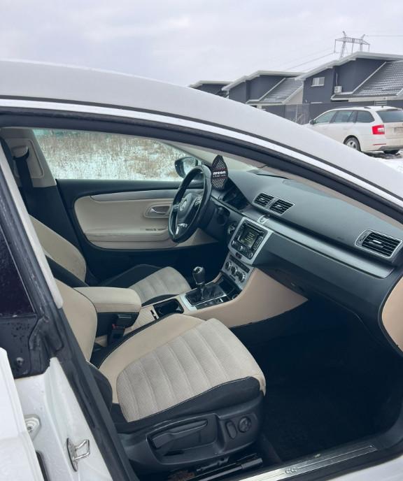 VW Passat CC 2 0TDI 6 700 eur