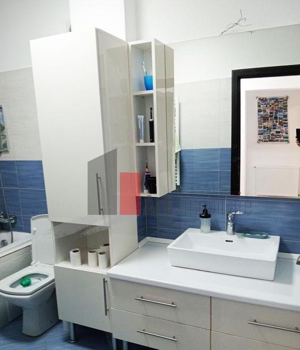 Vanzare apartament 3 camere Obregia