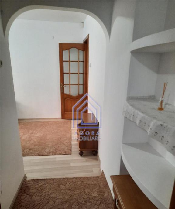 Apartament 3 camere zona universitatii