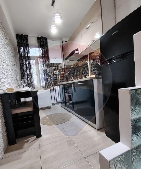 Apartament cu 2 camere de inchiriat in zona Ultracentral