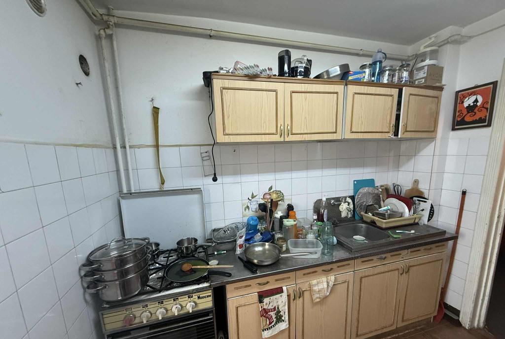 Apartament 2 cam Gheorgheni str Godeanu