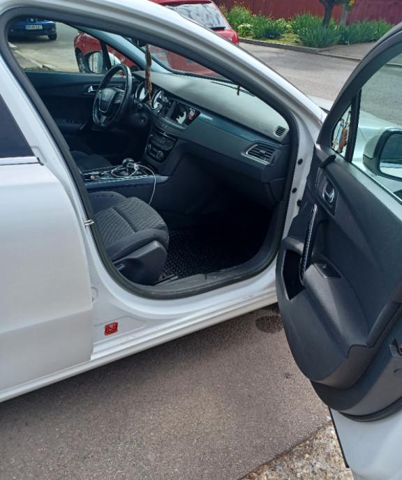 Peugeot 508 hybrid 2012 5 000 eur