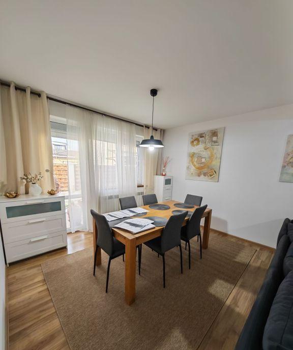 Vila 4 camere cu anexa oras otopeni