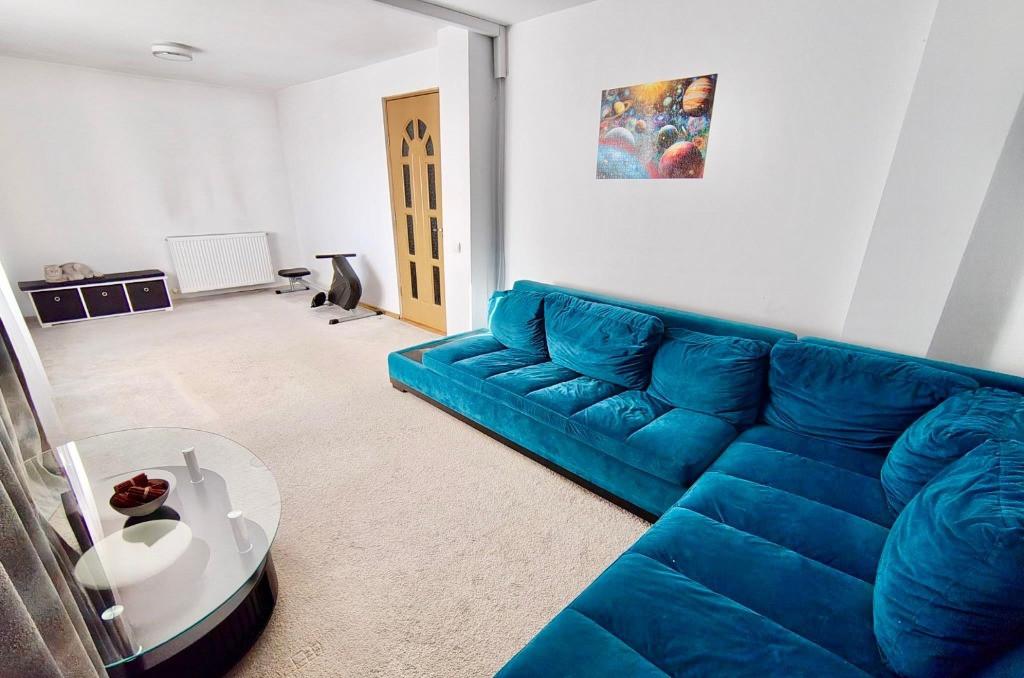 Proprietar vila P 1 M curte proprie metrou Aparatorii Patriei