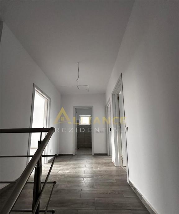 Vila tip Duplex la un pret foarte bun