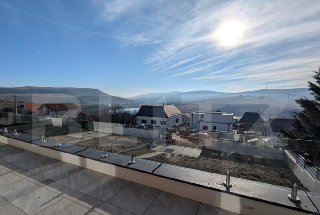 Casa luminoasa cu vedere panoramica 150 mp teren 770 mp Ch