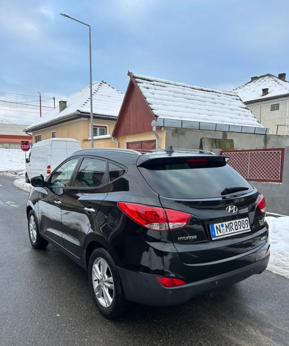 Hyundai ix35 4x4 7 850 eur