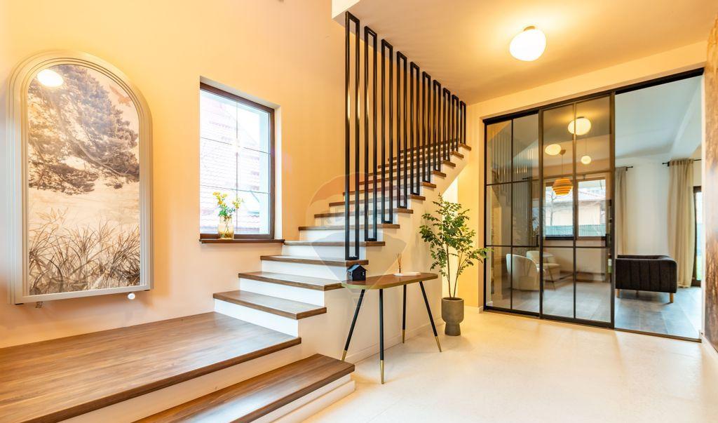 Casa / Vila de vanzare in Snagov langa padure lac la