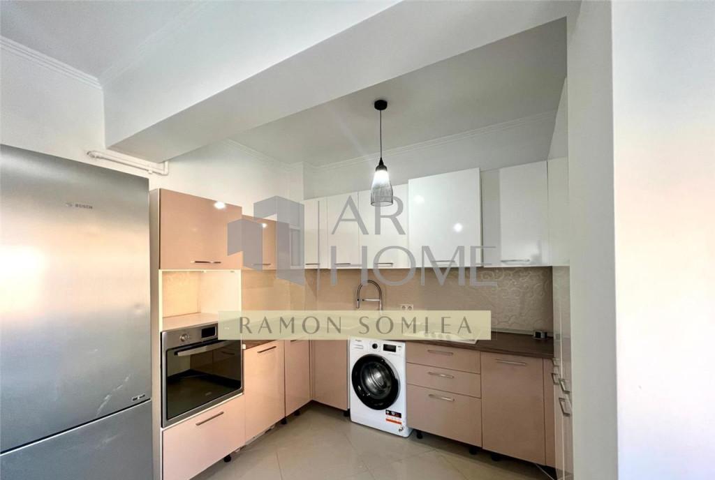 Apartament 3 camere decomandat 9 Mai Ploiesti