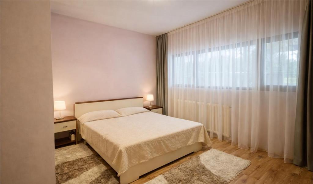 Film3D Casa armonioasa doua intrari foisor locuri parcare S