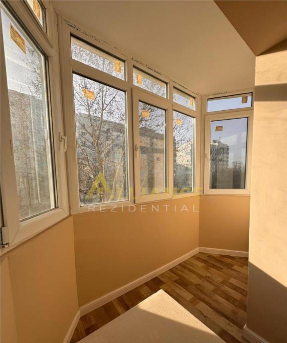 Sector 4 Metrou Aparatorii Patriei Apartament 3 Camere Renov