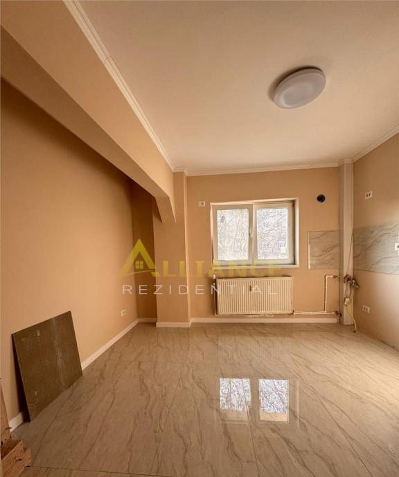 Sector 4 Metrou Aparatorii Patriei Apartament 3 Camere Renov