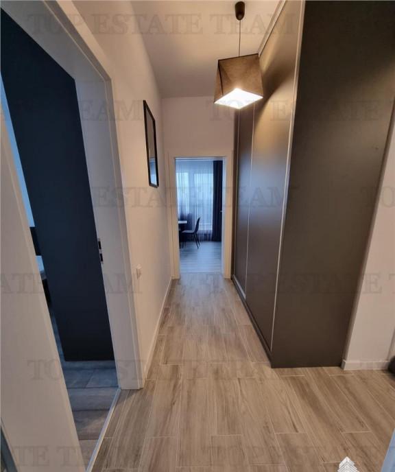 Apartament 3 camere mobilat terasa parcare boxa - Ro