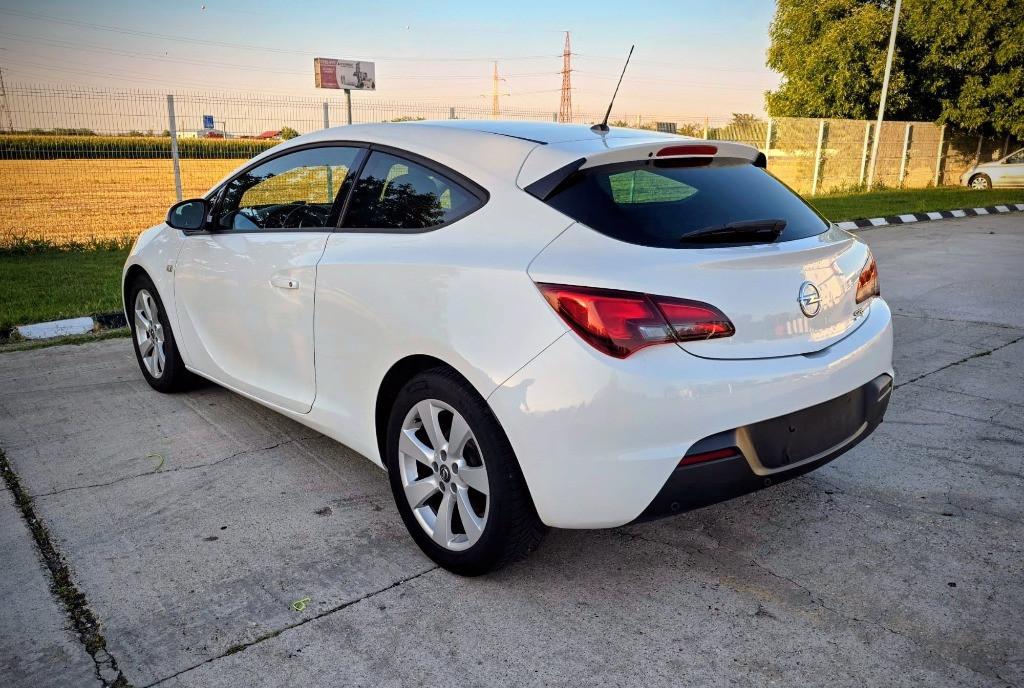 Opel Astra J GTC 1 7 Cdti Euro5 130 Cai 5 500 eur