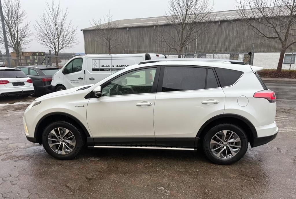 Toyota Rav 4 hybrid 16 900 eur