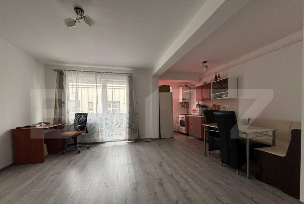 Apartament 2 camere 55 mp parcare zona Sesul de sus