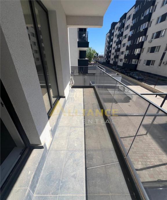 Arghezi Parc Berceni Drumul Binelui curte iluminator si