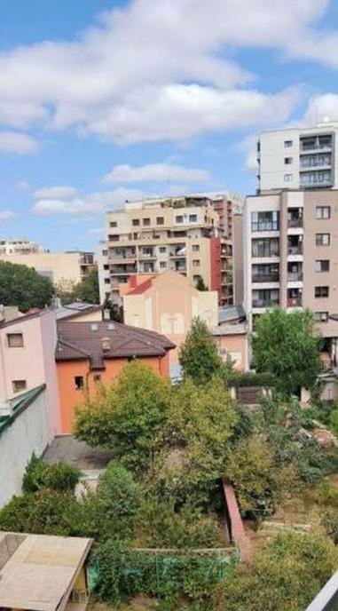 Berceni aurel persu etaj 1