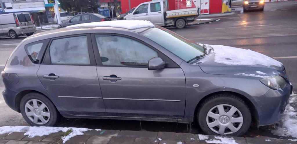 MAZDA 3 an fabricatie 2007 1 800 eur