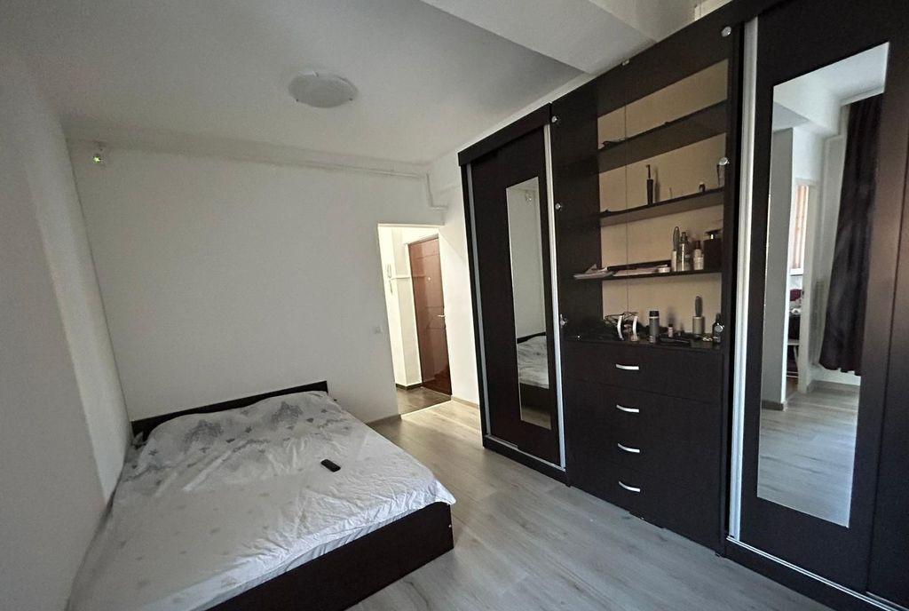 Garsoniera Metalurgiei/loc parcare/centrala