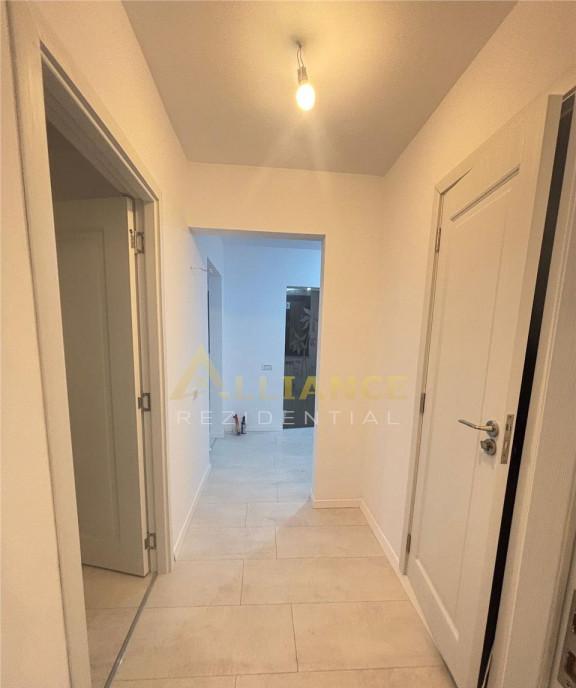 Apartament renovat cu 3 camere la Strand Berceni Brancovea