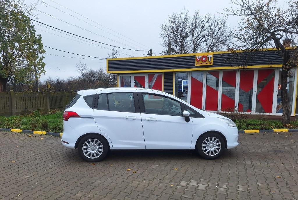 Ford B Max//2016 5 000 eur