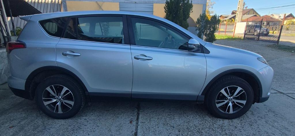 Toyota RAV 4 2 0D 2WD 11 800 eur