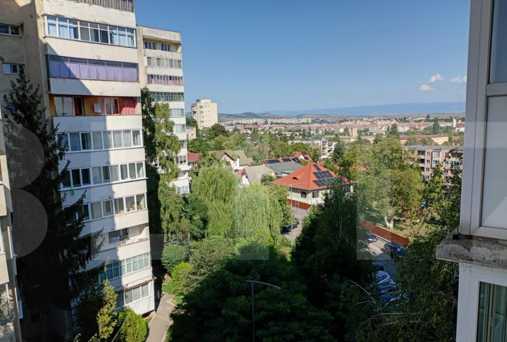 Apartament cu 3 camere 72 mp Simeria