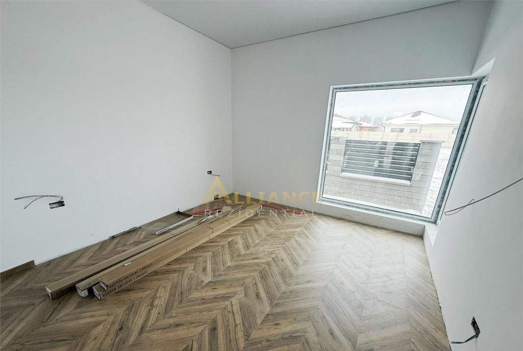 Casa / 3 Camere / 2 Bai / Teren 370 mp