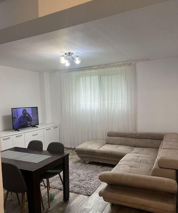 De vanzare apartament cu 3 camere langa Parc ior Park Lake