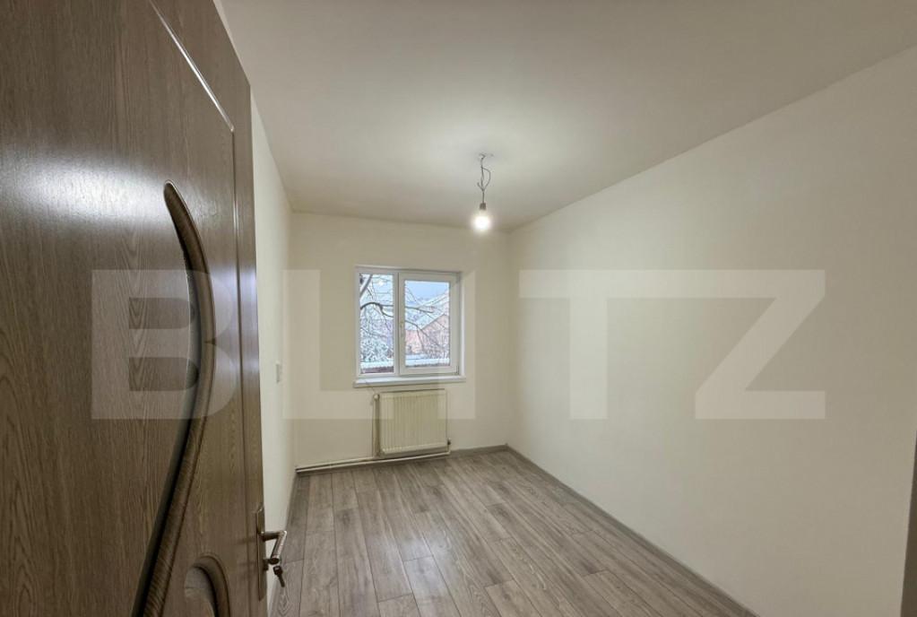 Apartament 4 camere de inchiriat -ideal locuinta sau ac