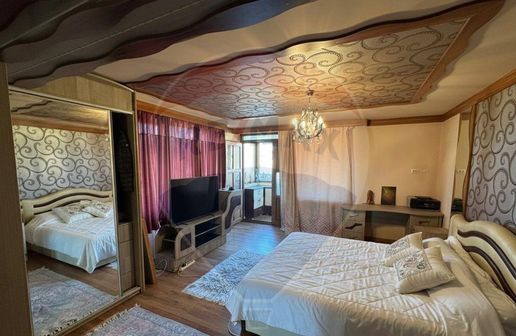 Casa / Vila cu 5 camere de vanzare in zona Dorobantul